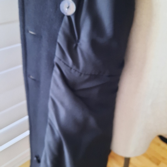 Vintage black wool coat - Picture 8 of 15